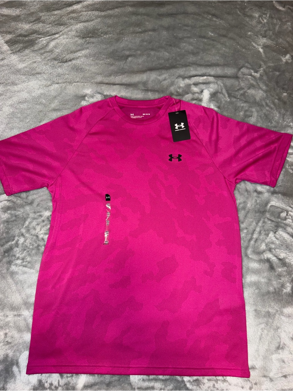Under Armour Men’s Hot Pink Short Sleeve Performance Tee